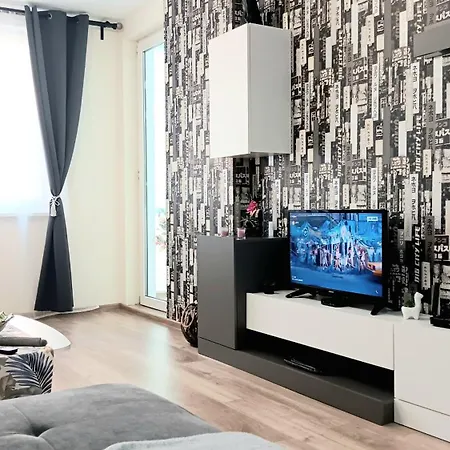 New Near Bulgaria Mall And Bul Bulgaria София